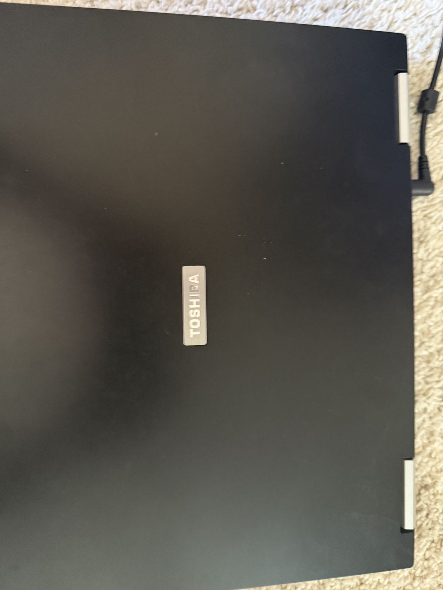 toshiba satellite L25-S119 15”WINDOWS XP