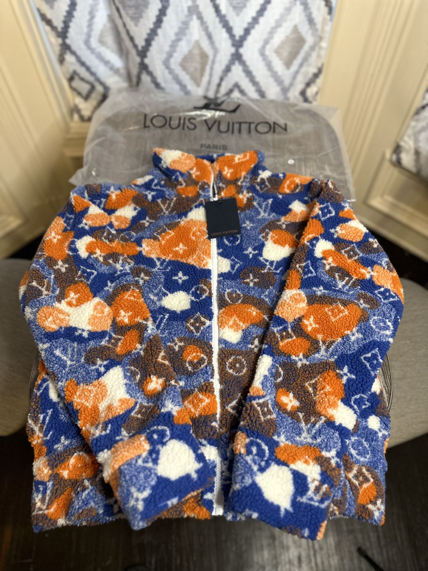 LV Jacquard cotton fleece Size large 