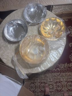 Gold chafing dish