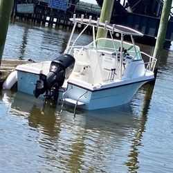 2006 ANGLER WALK AROUND 20’