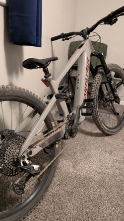 2026 Santa Cruz Vala C90 Carbon e-MTB – Size Medium