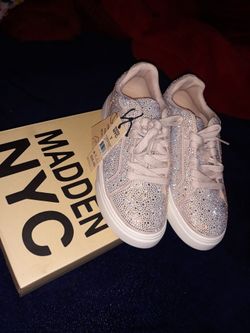Vendo Tenis Madden NYC Nuevos Color Rositas De Mujer for Sale in