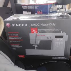 Singer 6700 Heavy Duty