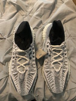 Yeezy Boost 350 V2