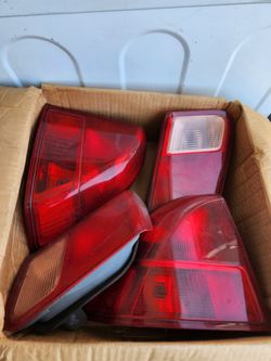 2005 honda civic sedan  rear lights