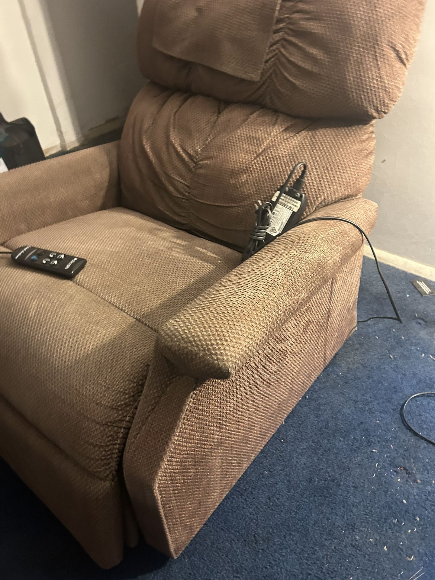 Lift Chair Works Great
