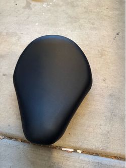 Rebel 500 seat