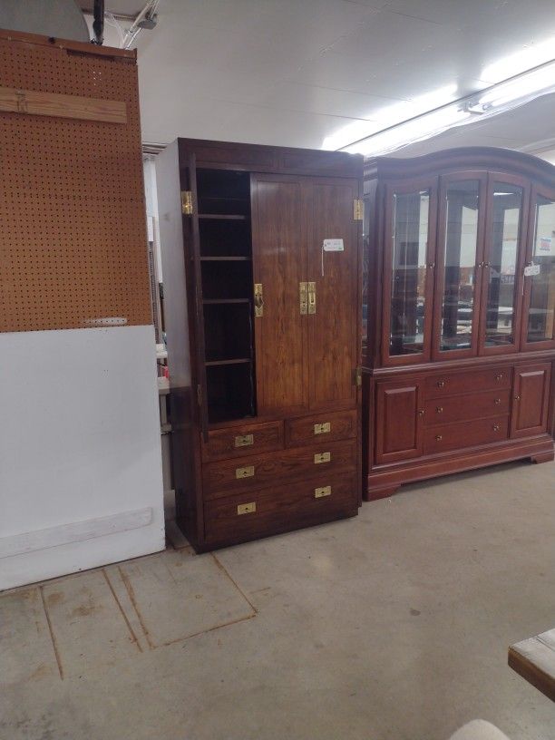 Armoire Cabinet