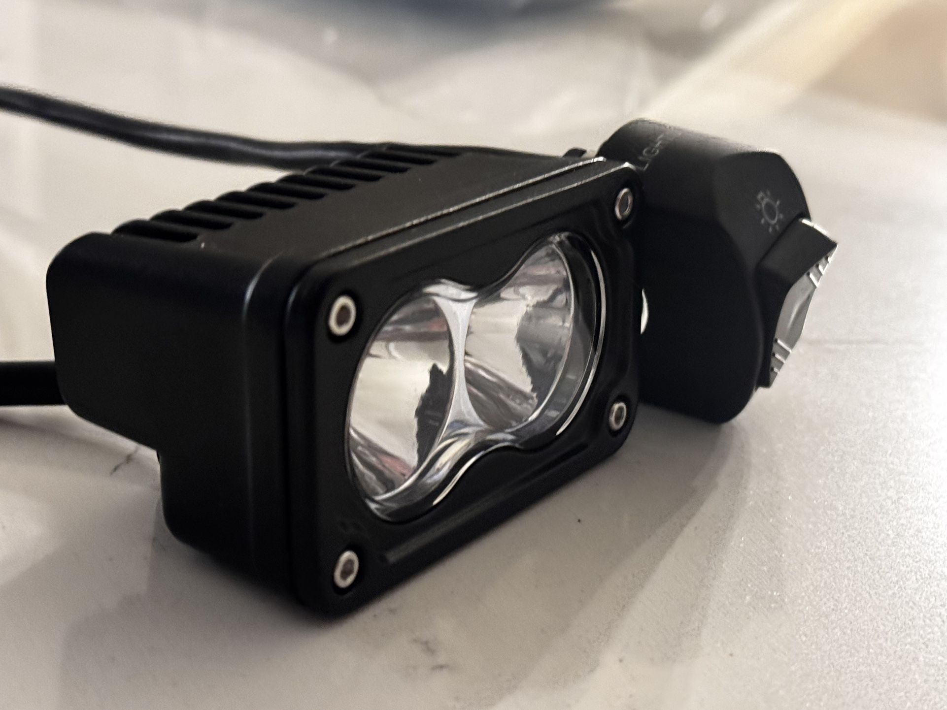 Battery Powered Baja Light