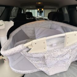 Halo Twin Bassinet 