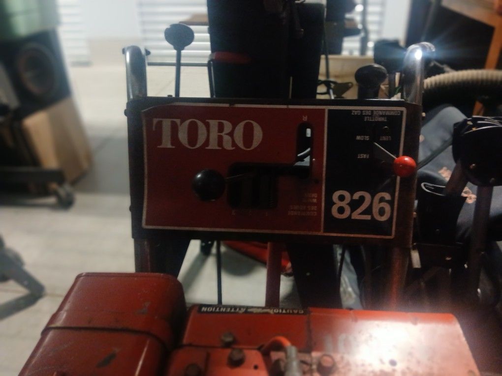 Toro 826