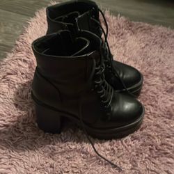 Leather Boots 