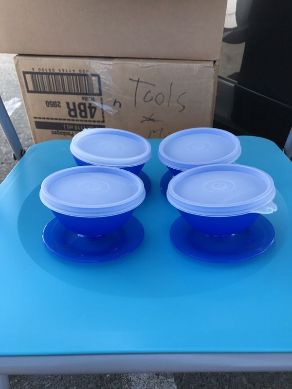 NEW TUPPERWARE DESSERT CUPS