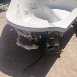 Yacuzzi Tub
