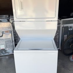 Whirlpool Stackable Washer and Electric dryer 