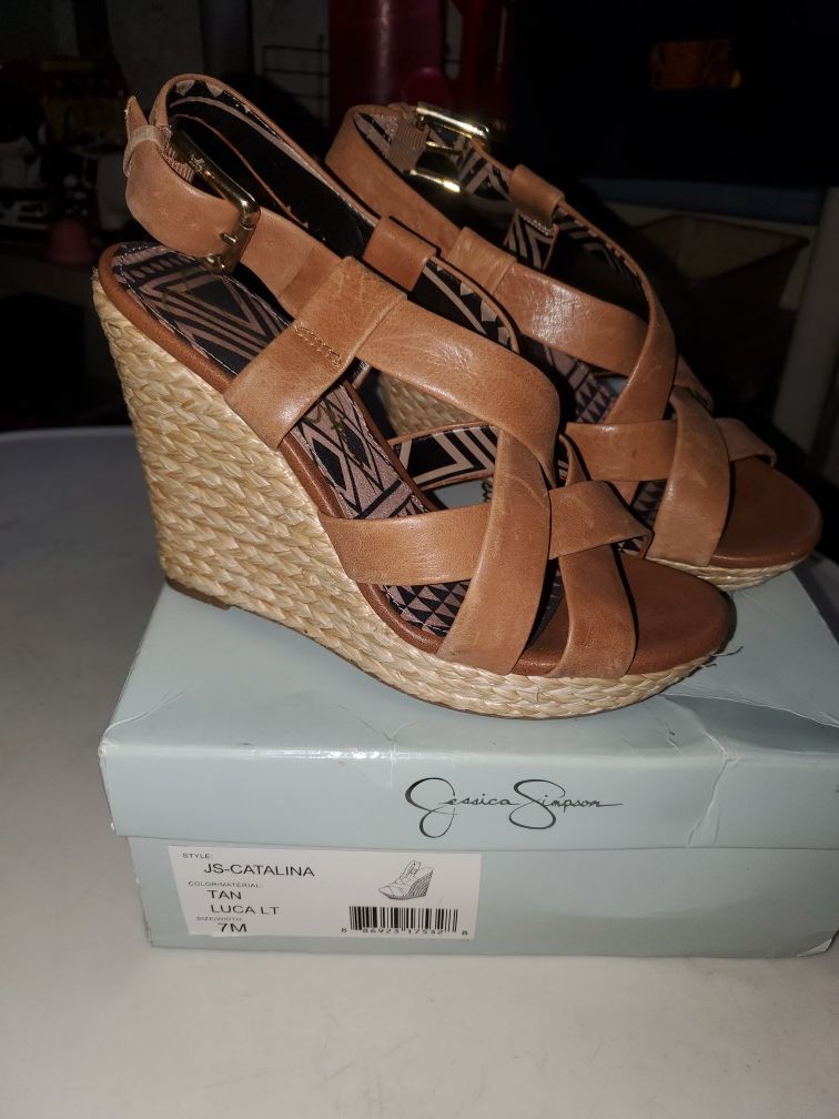 Jessica simpson wedges size 7 in the color tan