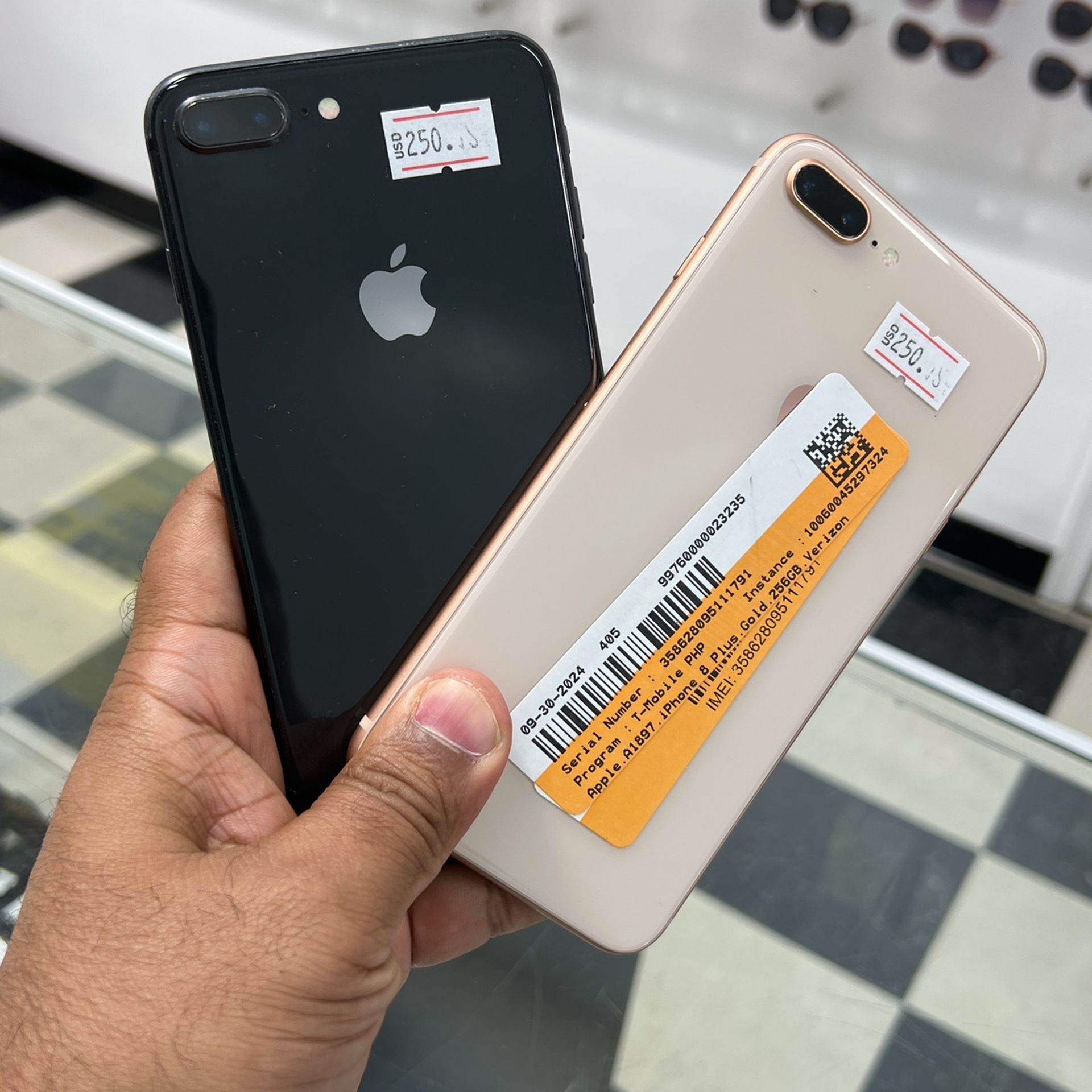 iPhone 8 Plus 256 Gb Unlocked Sold By Store