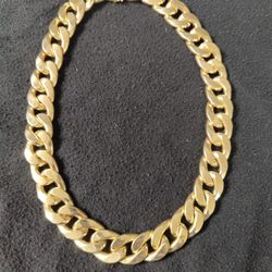 18 K Gold Chain - 750 Italian Gold - 26"