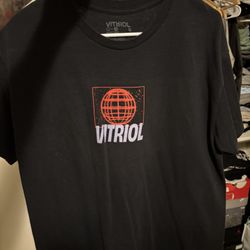 Men’s Shirts Size M/L