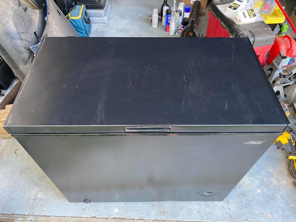 Arctic King 7 cu ft chest deep freezer for Sale in Riverview, FL OfferUp