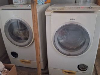 Washer and dryer set
