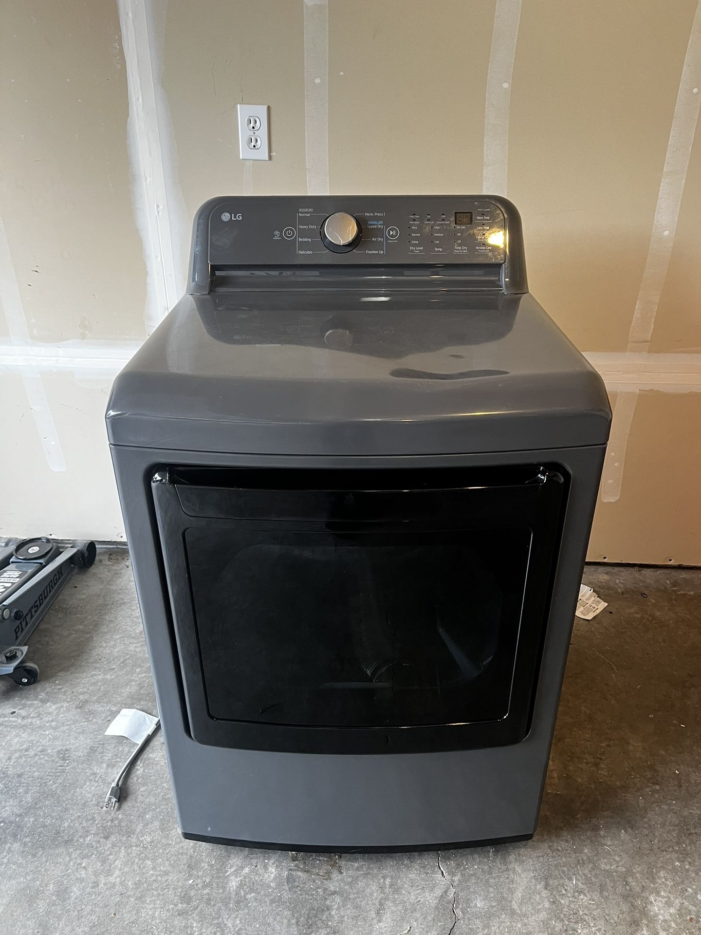 LG Gas Dryer-Great Condition!!!!