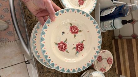 Emma Bridgewatwr dining set