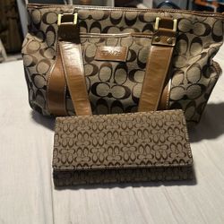 Coach Woman’s Purse 