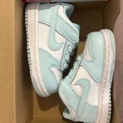 Nike toddler 4C dunks