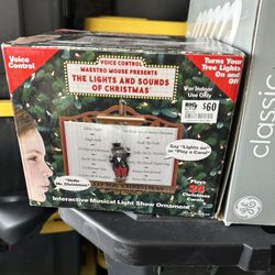 Control VOICE CONTROL MAESTRO MOUSE PRESENTS THE LIGHTS AND SOUNDS OF CHRISTMAS $45 Firm 