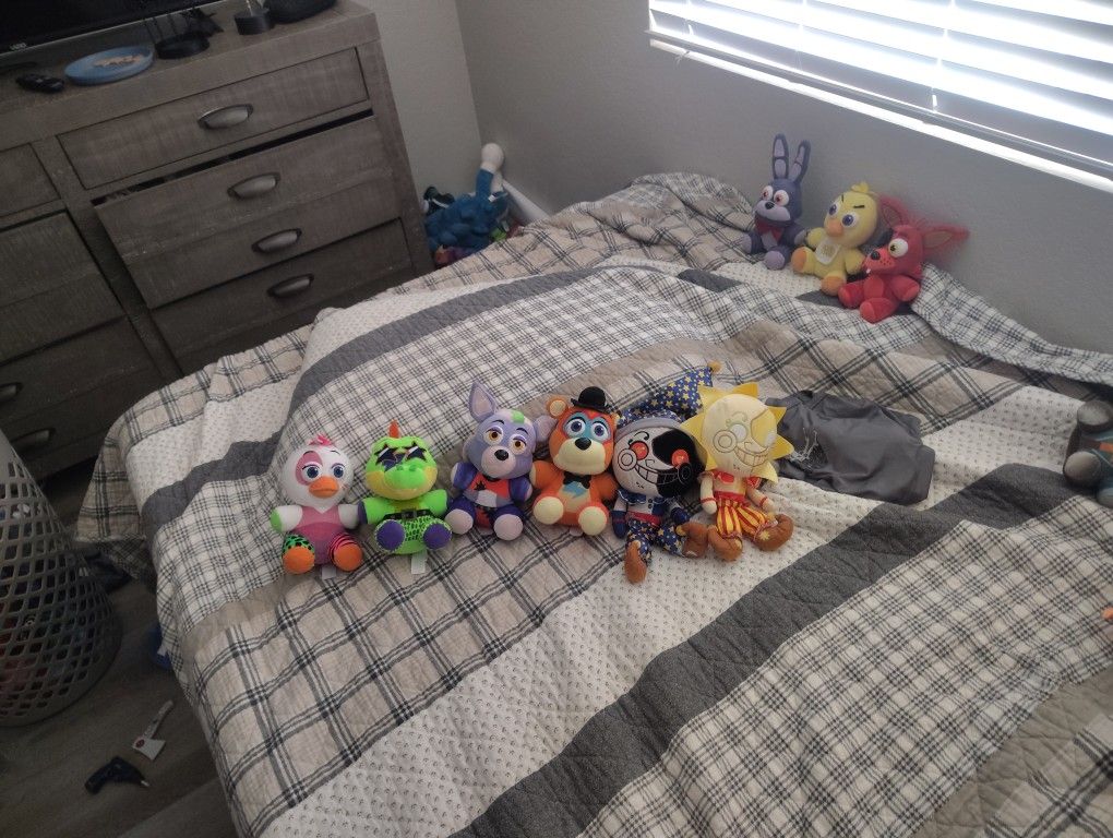 FNAF Security Breach Plushies