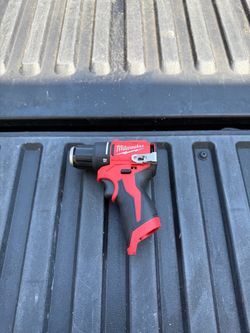 NEW Milwaukee M12 12V Lithium-Ion Brushless Cordless Subcompact 3/8 in. Drill Driver (Tool Only) **FIRM PRICE**