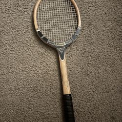 tennis racket 
