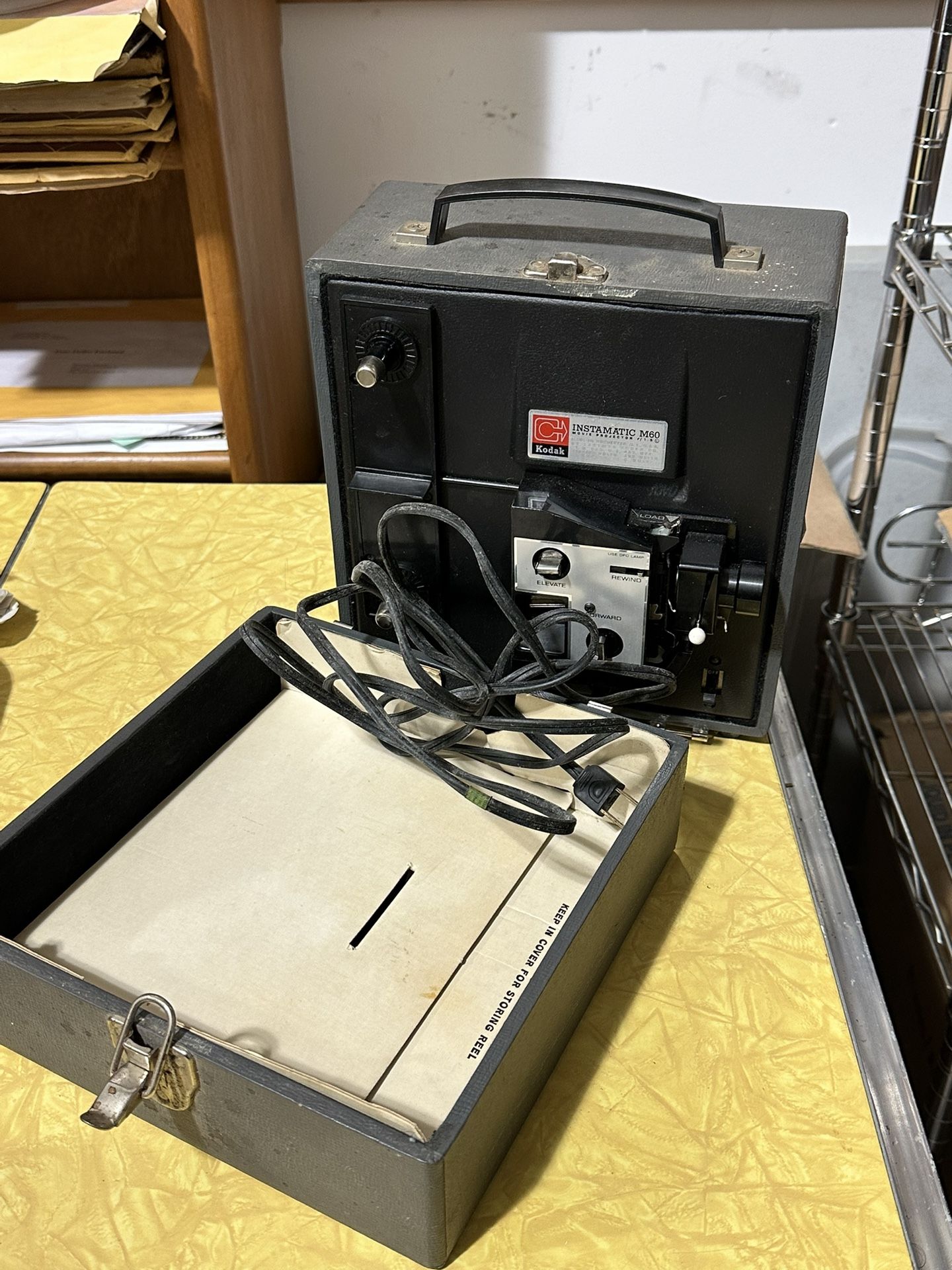 Kodak instamatic Vtg USA projector untested