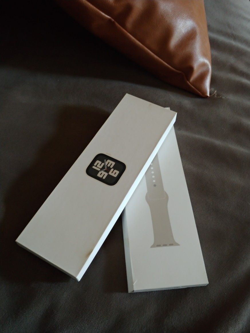 Apple Watch MR9U3LL (2nd Gen)