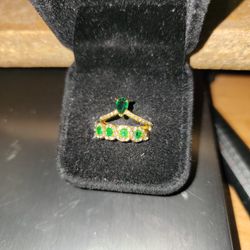 14k Yellow Gold Emerald Set Comes In Sizes 6, 7 Or 8 New