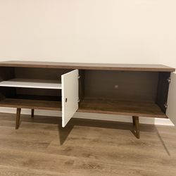 Tv Desk 