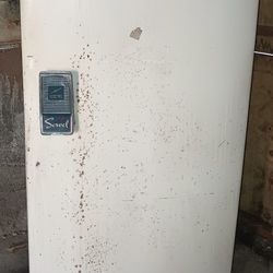 Working 1953 Servel Styleline Refrigerator 
