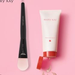 Mascarilla Rosa De Arcilla Y Brocha MARY KAY. for Sale in Riverside County CA OfferUp