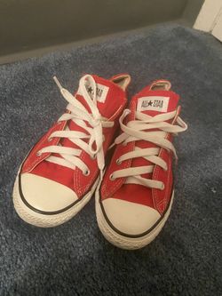 RED Converse  size 3 Youth 