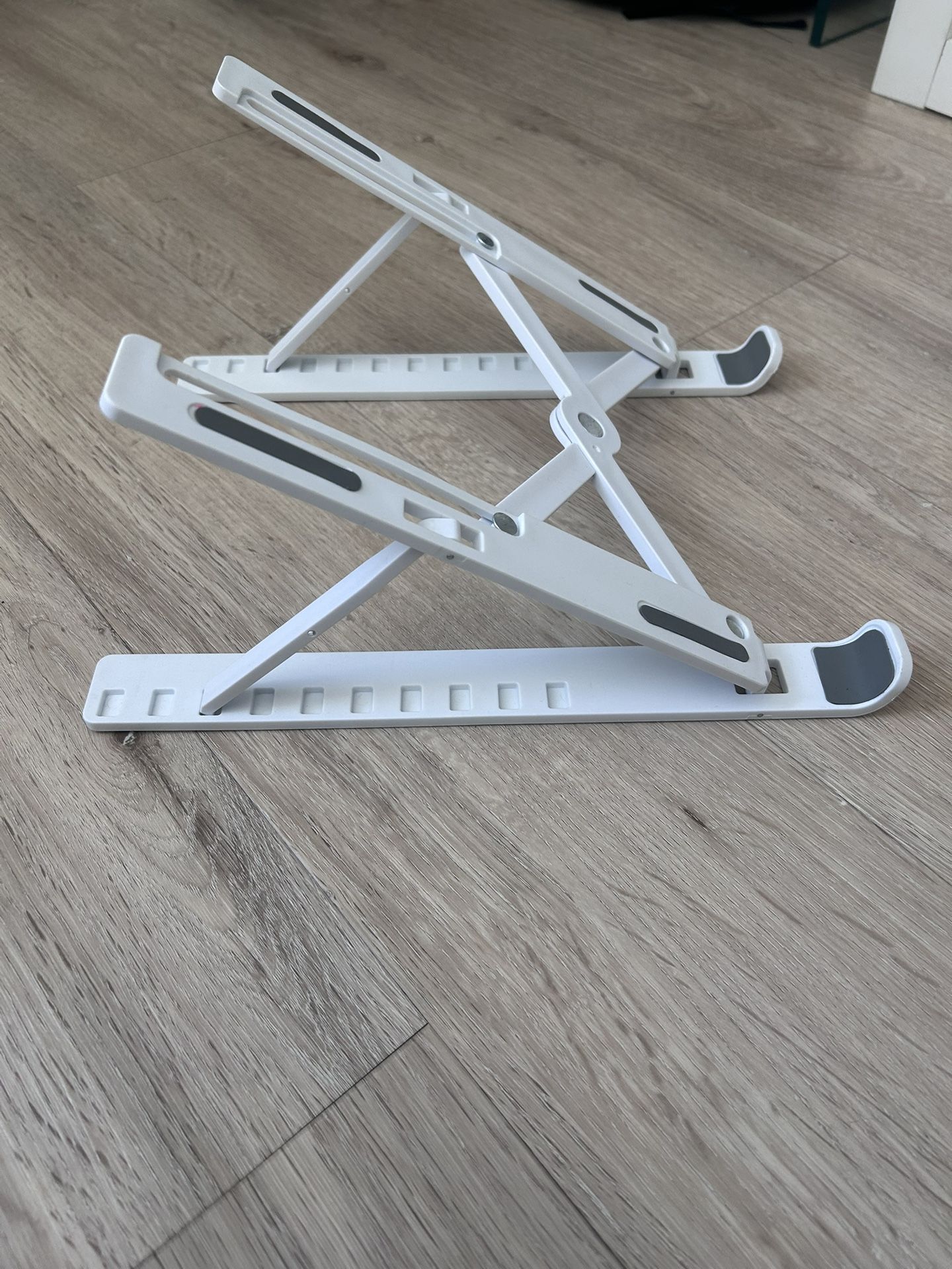 Adjustable Laptop Stand