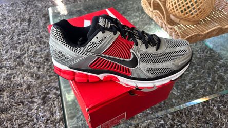 Nike Vomero 5 men’s shoe