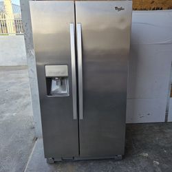 Whirlpool Refrigerator 