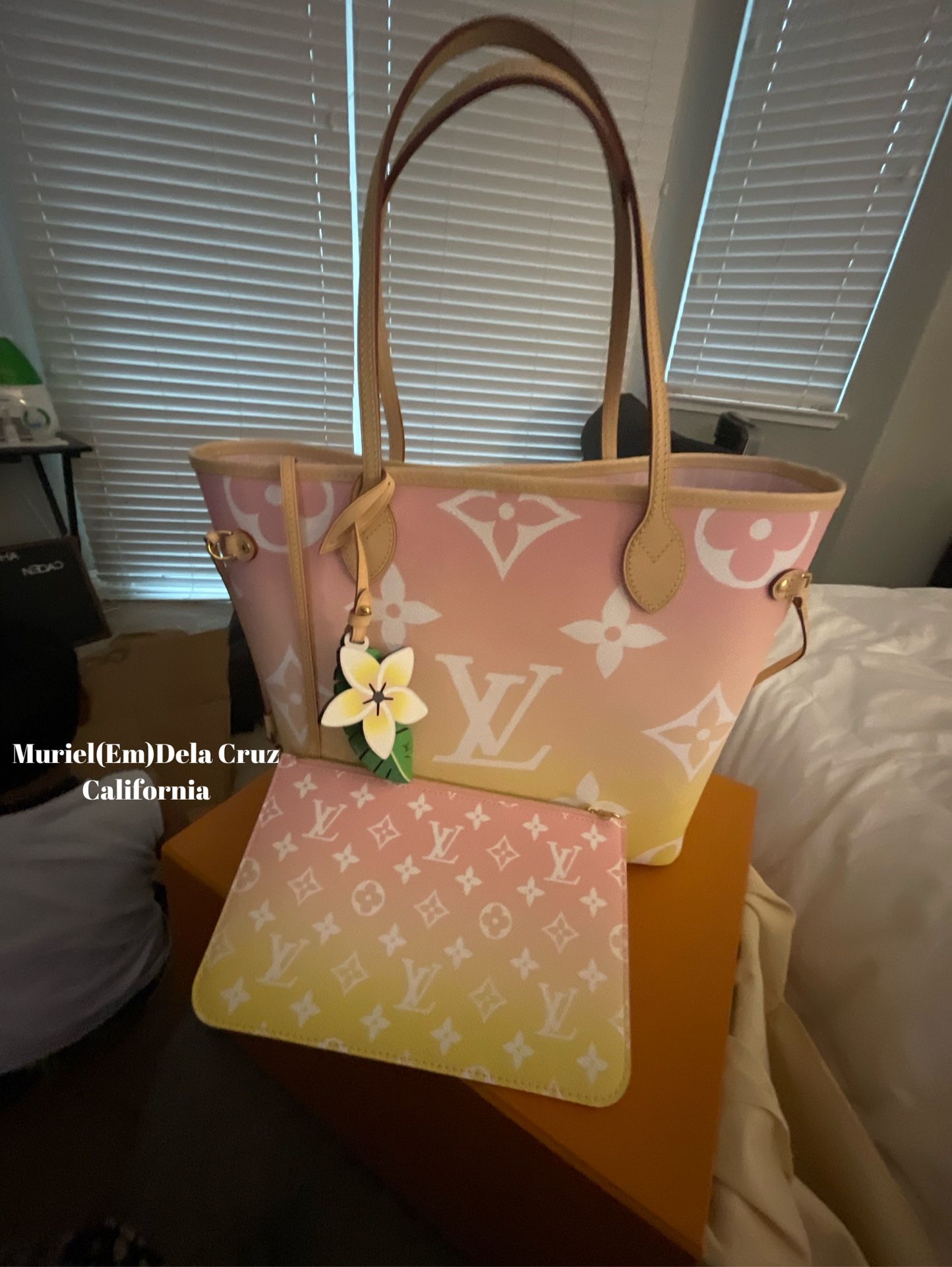 Authentic Limited Edition LOUIS VUITTON Monogram Giant By The Pool Neverfull  MM Light Pink for Sale in Pleasanton, CA - OfferUp