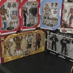 Collectible Figures 