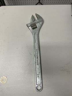 24 Inch Crescent Wrench