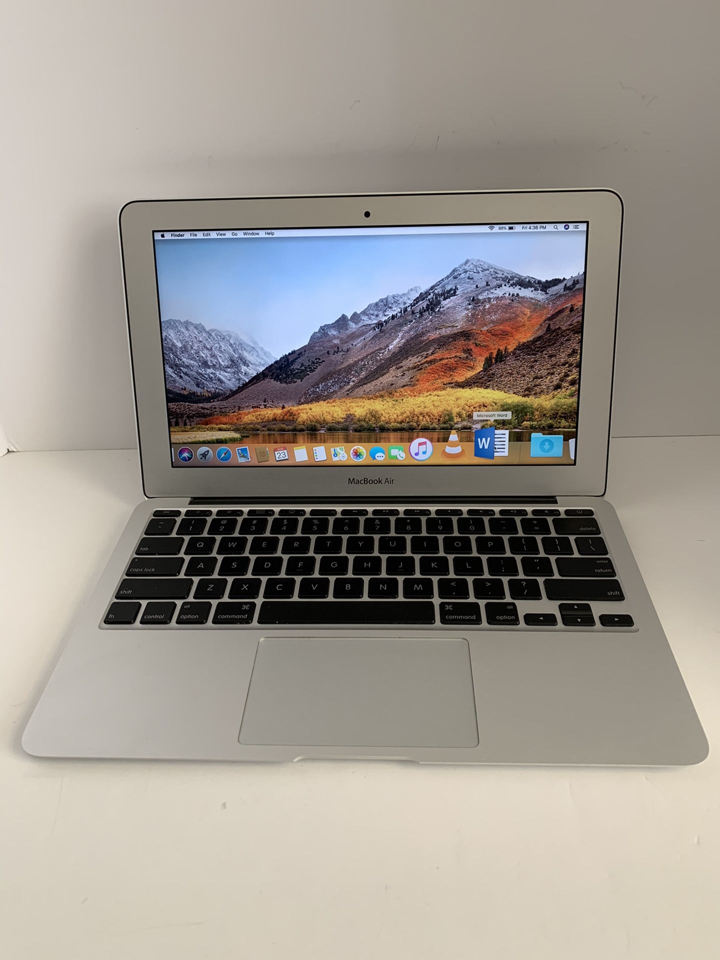 MacBook Air (11-inch 2010)