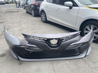 Toyota Camry front bumper 18-20
