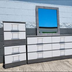 Dresser Whit Mirror And 2 Nightstands  - Cómoda Con Espejo y 2 Mesitas de noche