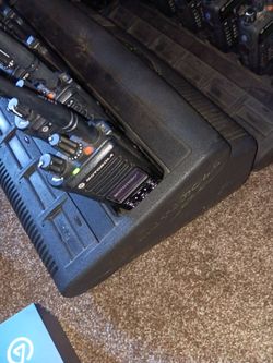 (5) Motorola 2way radios model # 6550 and 1 charging station